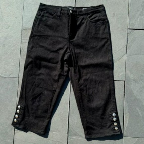 NYDJ Pants - Not Your Daughter’s Jeans Black Capri Jeans with Button Detailing Size 6P